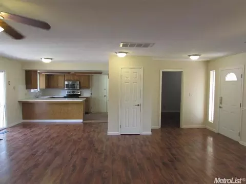 8453 Dillard, Wilton, CA 95693 photo 11