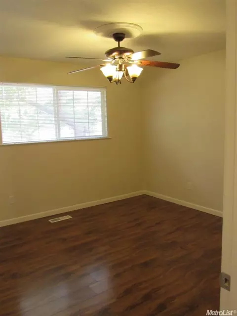 8453 Dillard, Wilton, CA 95693 photo 13
