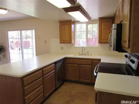8453 Dillard, Wilton, CA 95693 photo 12