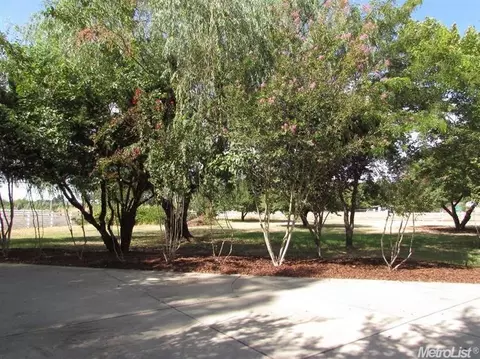 8453 Dillard, Wilton, CA 95693 photo 6