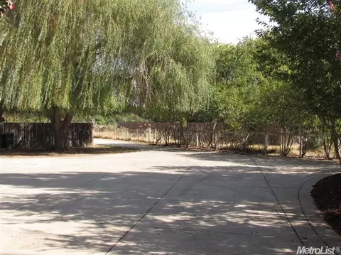 8453 Dillard, Wilton, CA 95693 photo 5