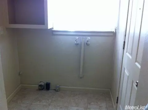 2027 Glendale Ave, Modesto, CA 95354 photo 11