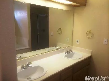 1588 Via Del Pettoruto, Gustine, CA 95322 photo 10
