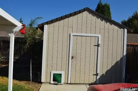 203 Lapwing Ln, Galt, CA 95632 photo 14