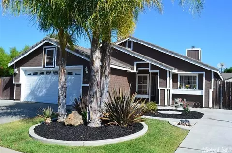 203 Lapwing Ln, Galt, CA 95632 photo 4