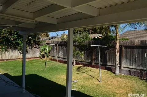 203 Lapwing Ln, Galt, CA 95632 photo 12