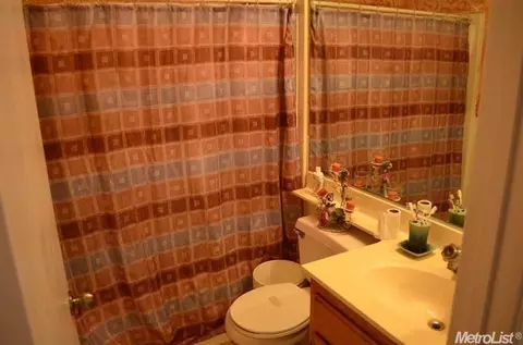203 Lapwing Ln, Galt, CA 95632 photo 18