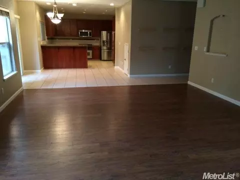 1483 Delaware Ct, Turlock, CA 95382 photo 4