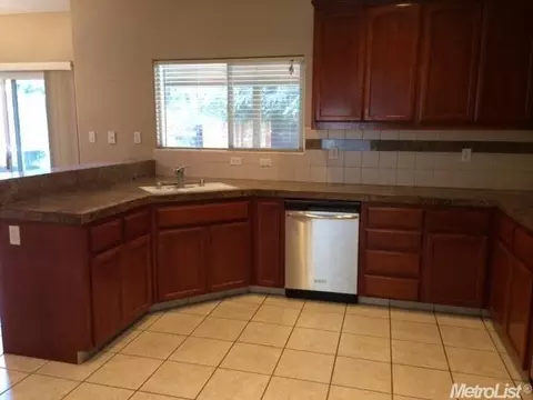 1483 Delaware Ct, Turlock, CA 95382 photo 7