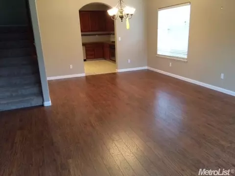 1483 Delaware Ct, Turlock, CA 95382 photo 3