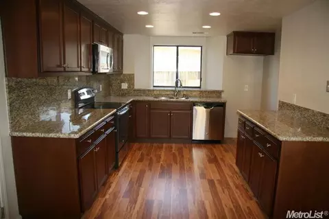 1055 Waylinn, Tracy, CA 95376 photo 3