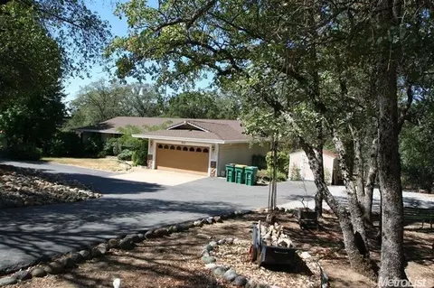 7033 Shady Ln, Placerville, CA 95667 photo 2