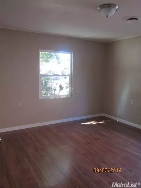 2225 Lambert St, Modesto, CA 95354 photo 5
