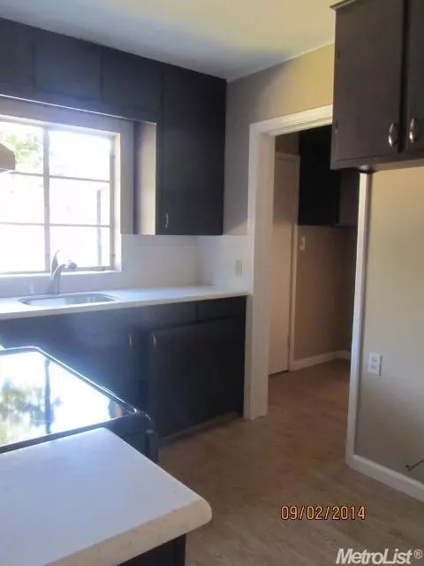 2225 Lambert St, Modesto, CA 95354 photo 10