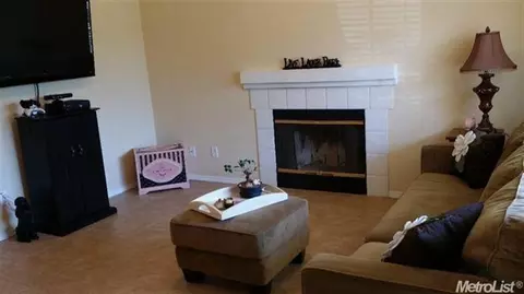 1111 Aristocrat Dr, Ceres, CA 95307 photo 4