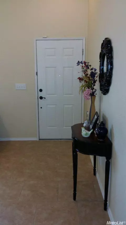 1111 Aristocrat Dr, Ceres, CA 95307 photo 2