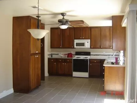 1928 Post Oak, Modesto, CA 95354 photo 3