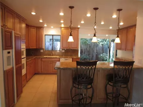 909 Foxcroft Ln, Modesto, CA 95355 photo 9