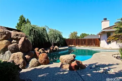 365 Rosewall Way, Tracy, CA 95376 photo 4