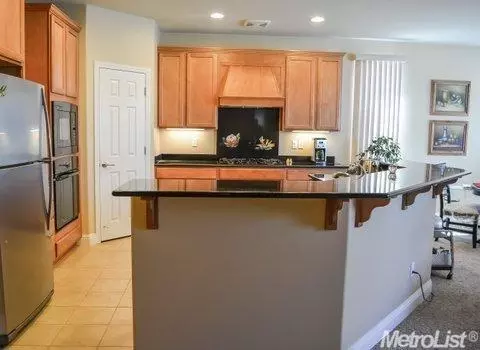 2525 Shadow Berry Dr, Manteca, CA 95336 photo 6