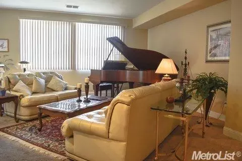 2525 Shadow Berry Dr, Manteca, CA 95336 photo 13