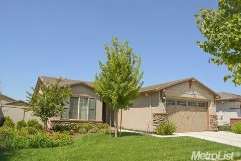 2525 Shadow Berry Dr, Manteca, CA 95336 photo 2