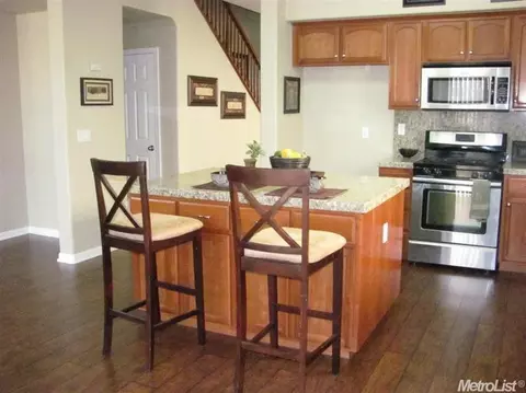4150 Enclave Dr, Turlock, CA 95382 photo 2