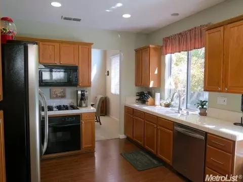 1218 Valerosa Way, Davis, CA 95618 photo 7