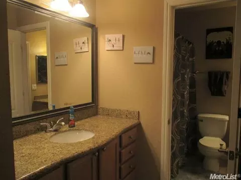 4009 Elmo Loop #b, Modesto, CA 95356 photo 8
