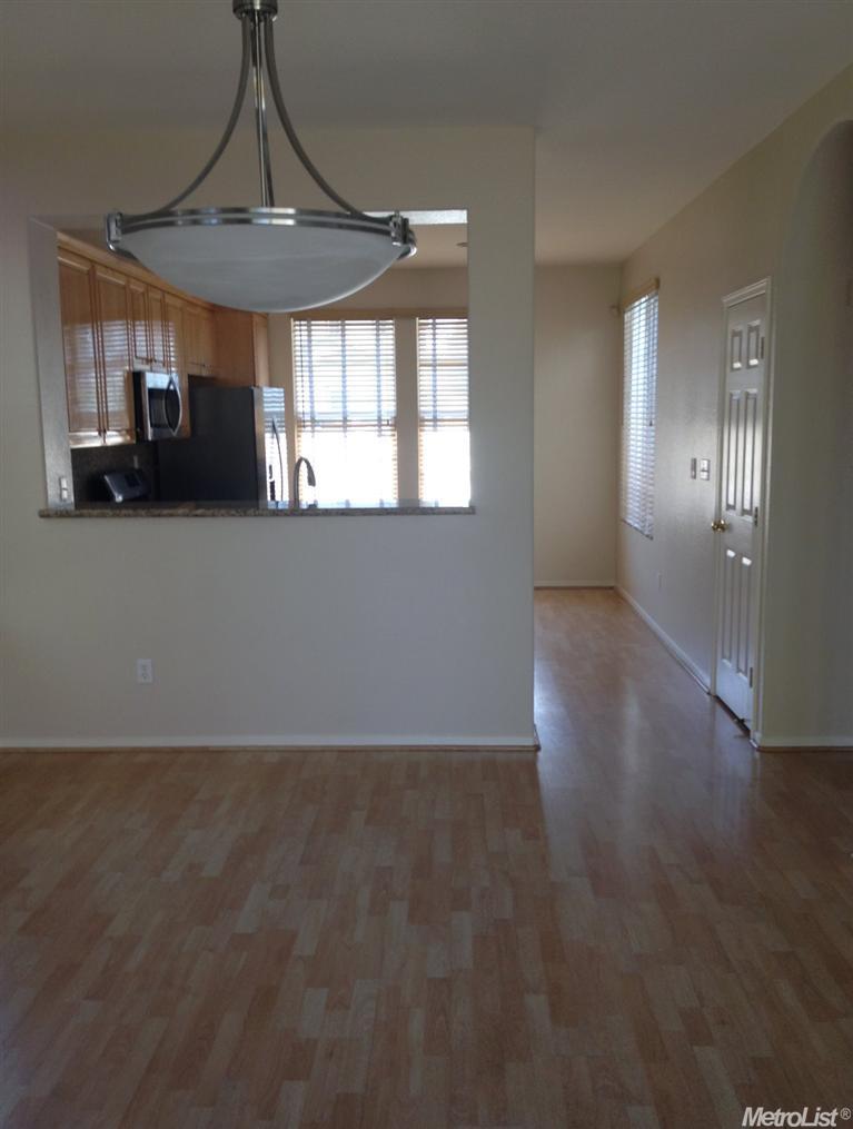 349 Burlington Dr, Tracy, CA 95376 photo 7