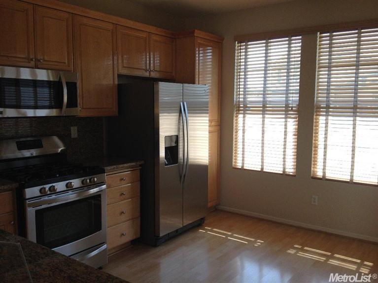 349 Burlington Dr, Tracy, CA 95376 photo 6