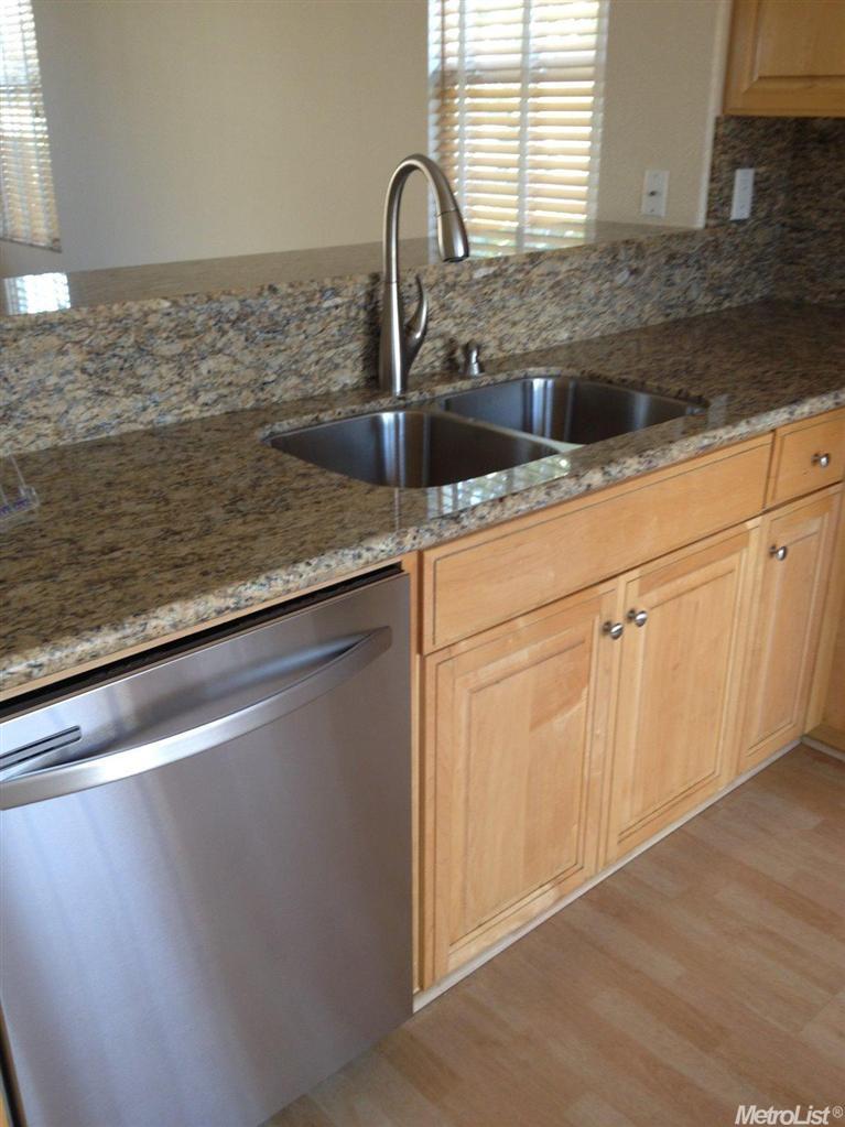 349 Burlington Dr, Tracy, CA 95376 photo 5