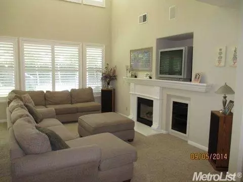 3816 Chedworth Ln, Modesto, CA 95355 photo 3