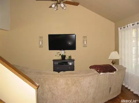 1905 Walnut Tree Dr, Modesto, CA 95355 photo 3