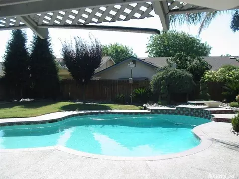 1905 Walnut Tree Dr, Modesto, CA 95355 photo 9
