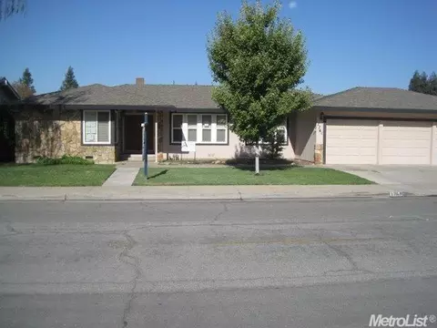 1761 Smith Dr, Turlock, CA 95382 photo 1