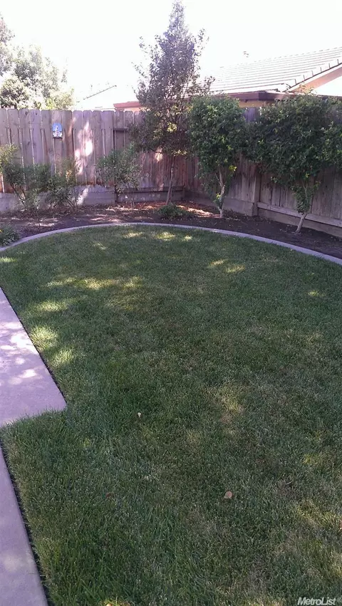 132 N Mcclure Rd, Modesto, CA 95357 photo 15