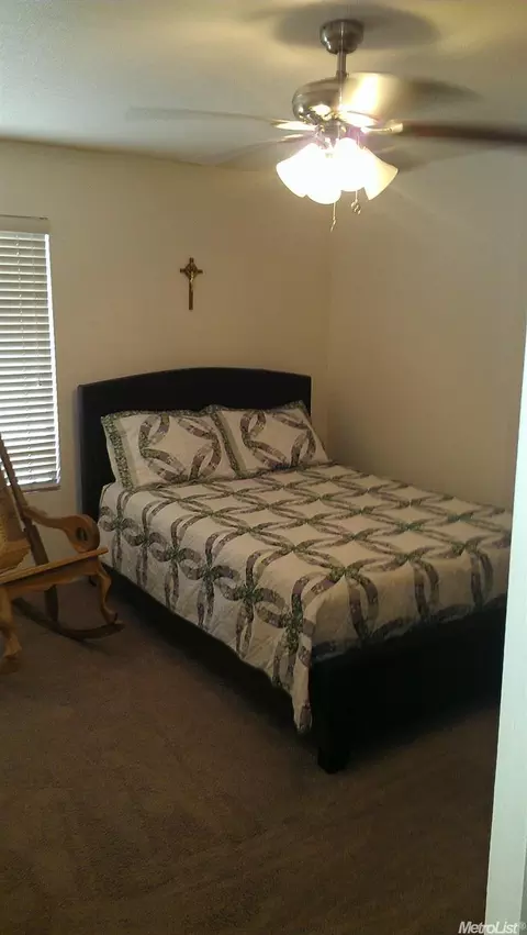 132 N Mcclure Rd, Modesto, CA 95357 photo 11