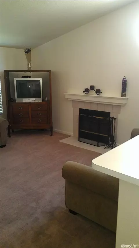 132 N Mcclure Rd, Modesto, CA 95357 photo 4