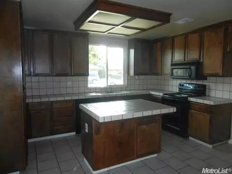 915 Brentwood Ave, Gustine, CA 95322 photo 5