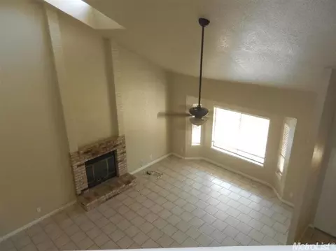 915 Brentwood Ave, Gustine, CA 95322 photo 3