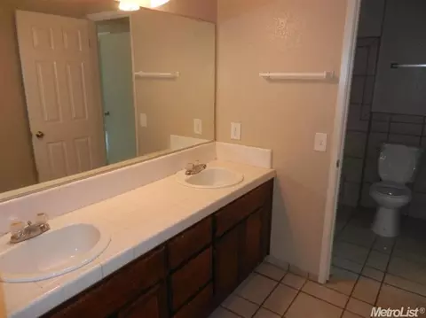 915 Brentwood Ave, Gustine, CA 95322 photo 6