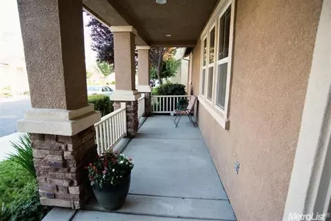 910 Courtyards Loop, Lincoln, CA 95648 photo 5