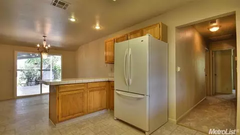 238 N Locust Ave, Ripon, CA 95366 photo 9