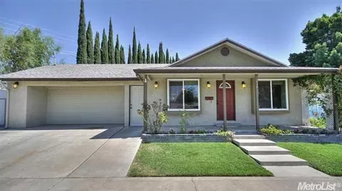 238 N Locust Ave, Ripon, CA 95366 photo 1