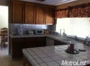 543 S 9th St, Patterson, CA 95363 photo 5