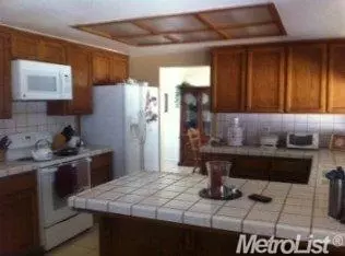 543 S 9th St, Patterson, CA 95363 photo 4