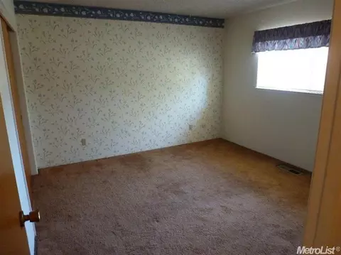 1401 Wallin Way, Modesto, CA 95351 photo 9