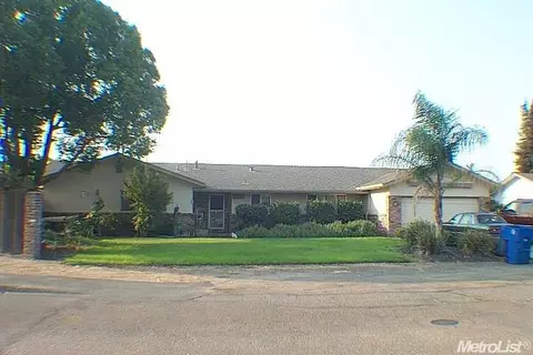 1212 Corwin Dr, Manteca, CA 95337 photo 1