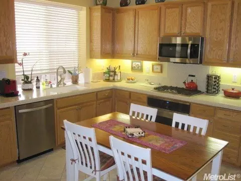 3131 Jerrold Zanzi Ln, Tracy, CA 95377 photo 2
